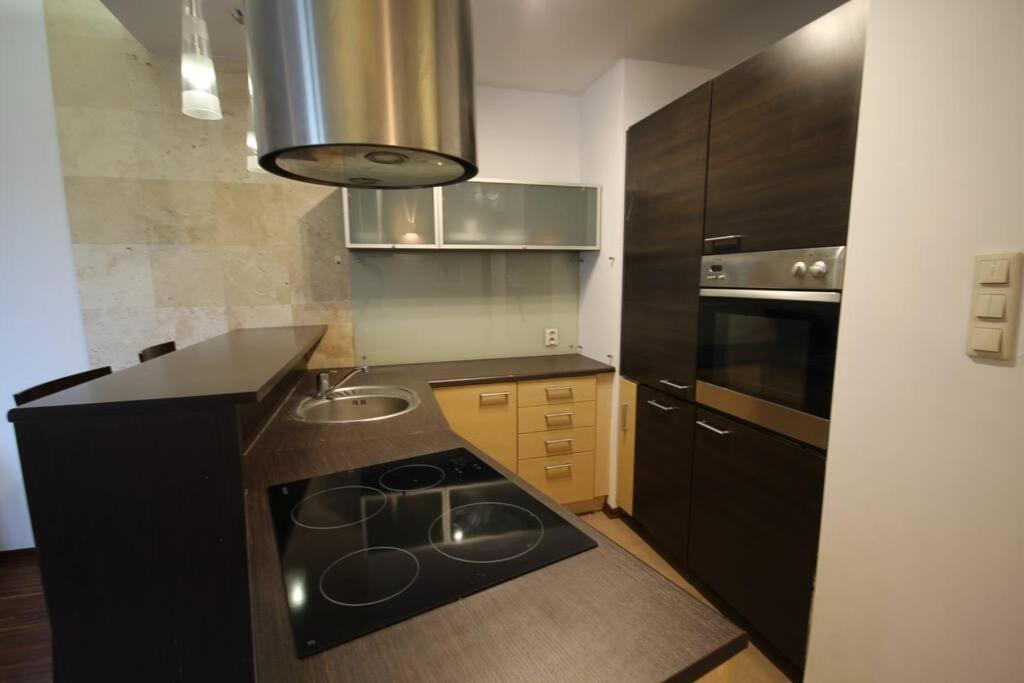 Parkowy Apartament Lejlighed Wrocław Eksteriør billede