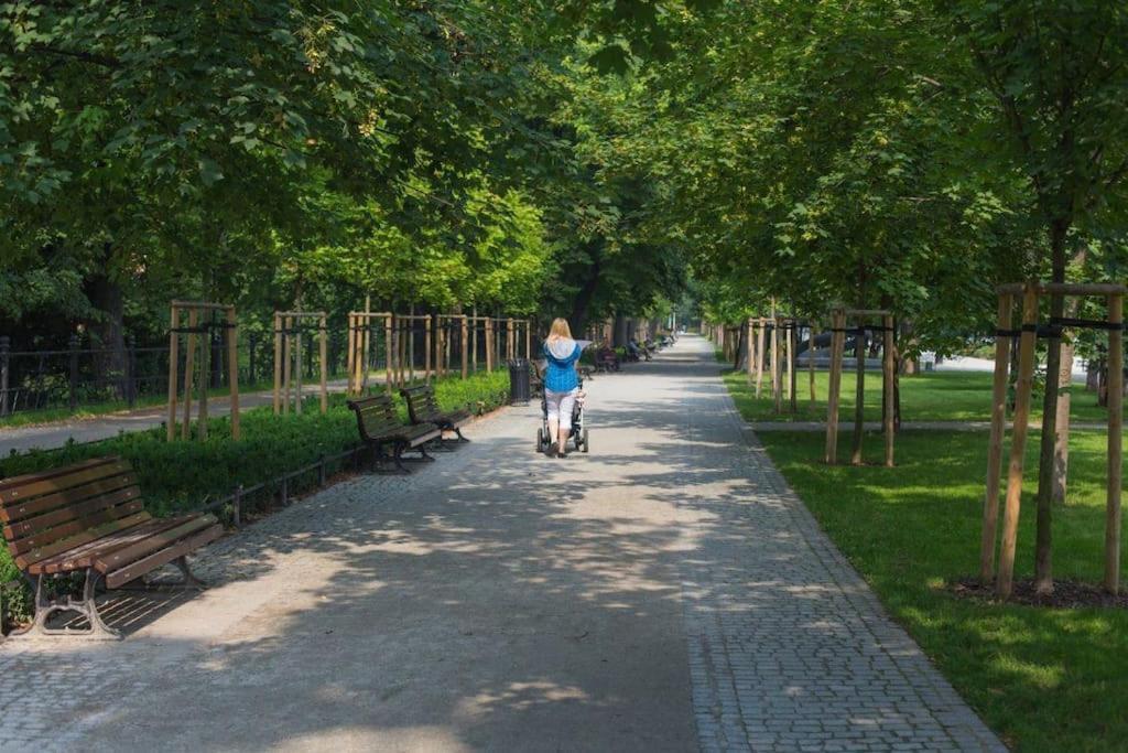 Parkowy Apartament Lejlighed Wrocław Eksteriør billede